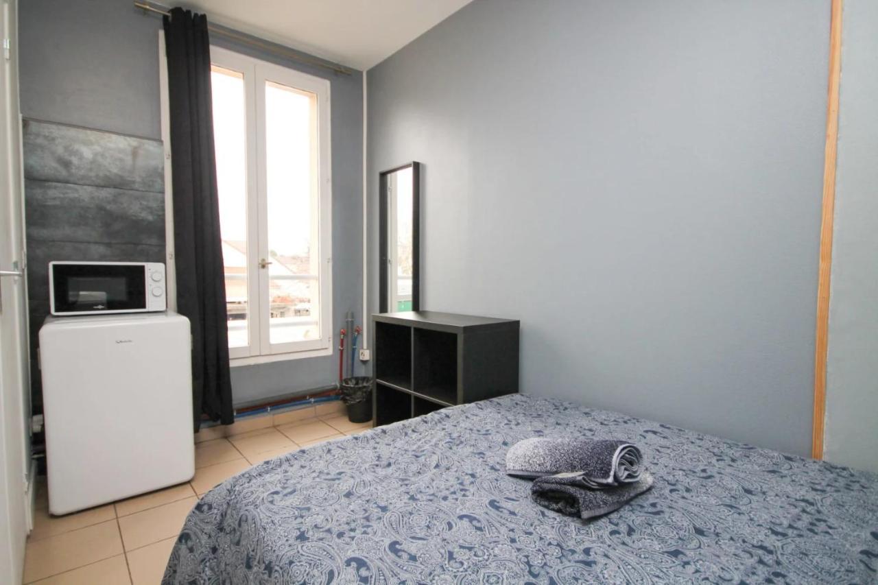 02 - Chambre Avec Lit Double Et Sdb Prive Wifi Saint-Denis  Exterior foto