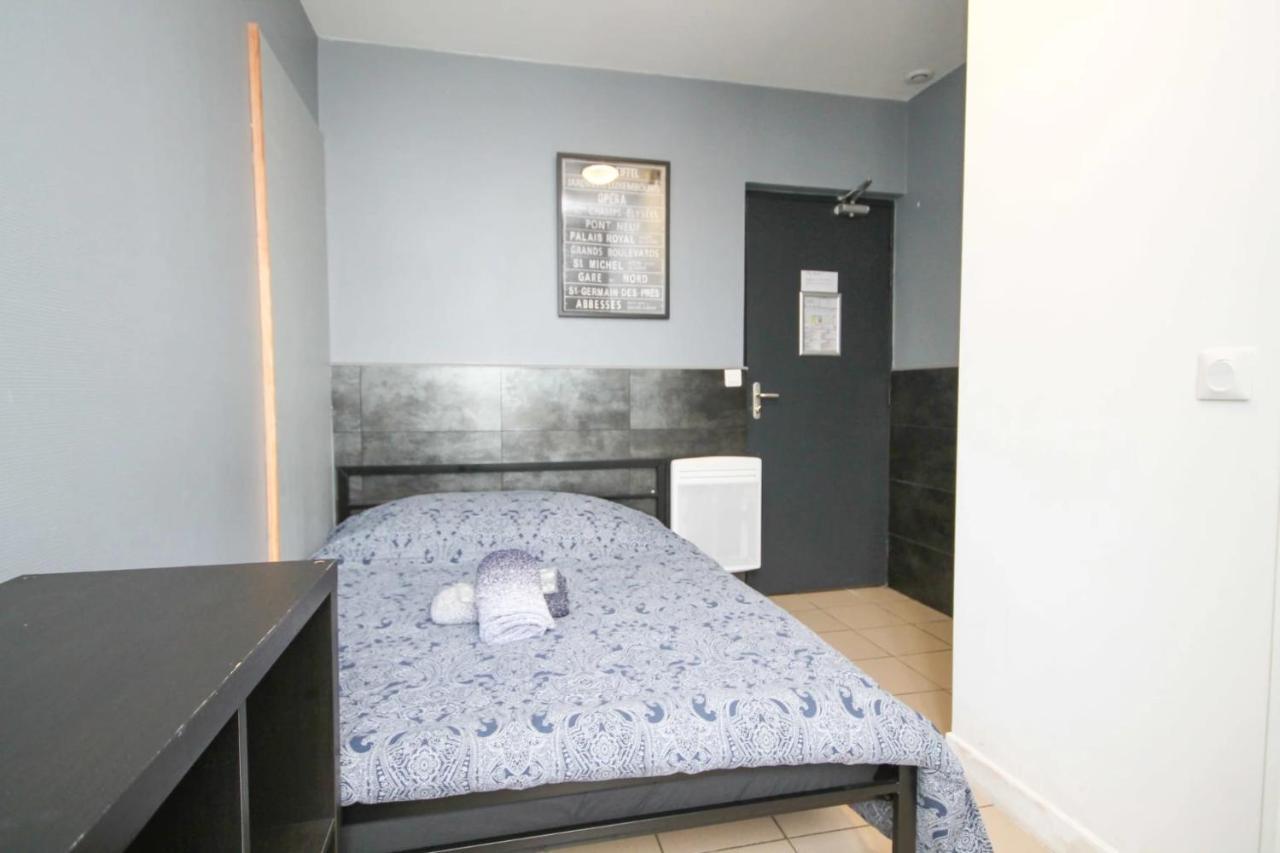 02 - Chambre Avec Lit Double Et Sdb Prive Wifi Saint-Denis  Exterior foto